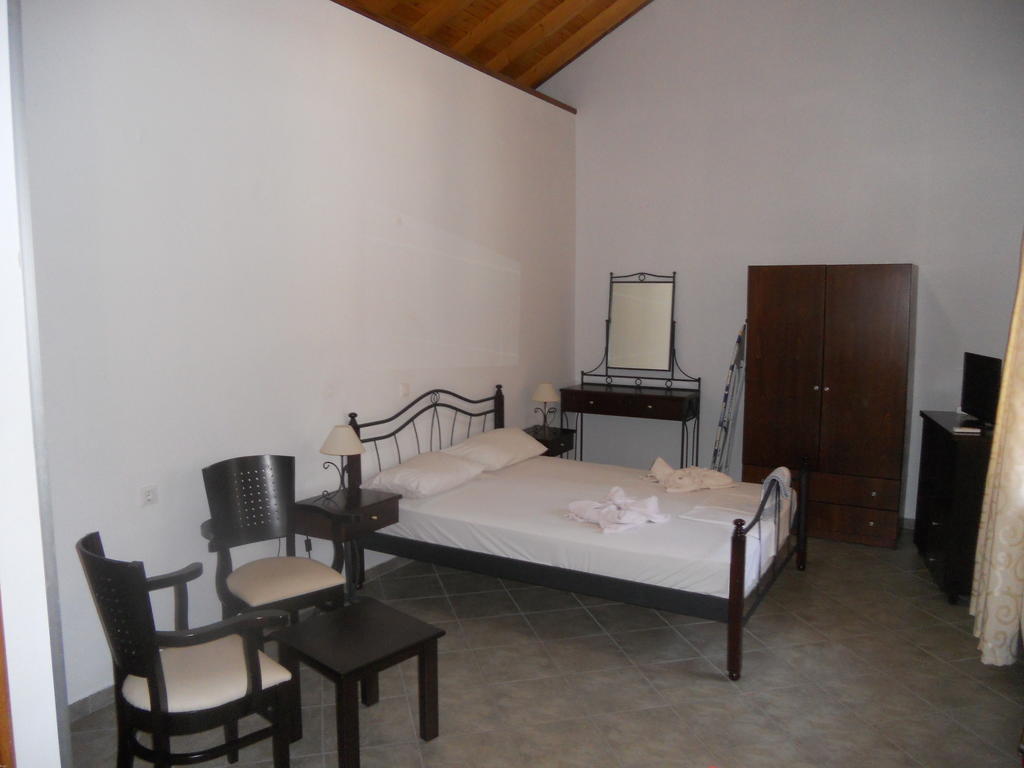 Nadia Apartments Mithymna Rum bild